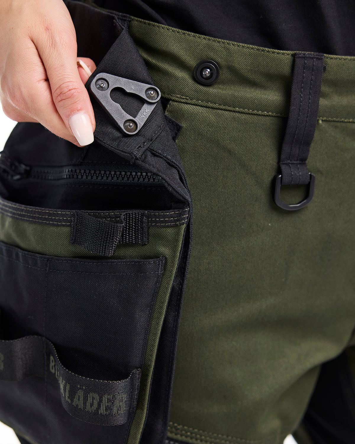 Blåkläder Damen 7175 Arbeitsshorts Striker – waldgrün/schwarz